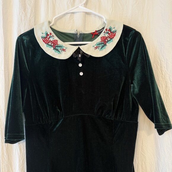 Hell Bunny Dress Size L Holiday Green Velvet Rockabilly Holly Collar Christmas - Picture 4 of 11